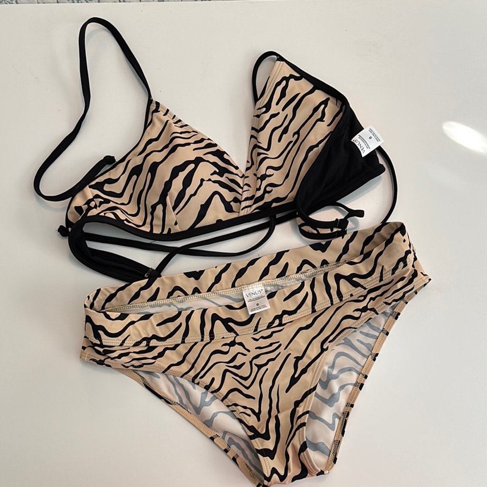 VENUS Zebra Print Bikini Set